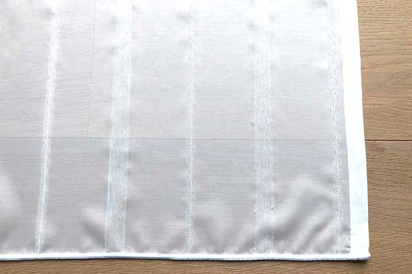 Tagvorhang SELINDA - Transparenter Vorhang mit Streifenmuster / Wunschvorhang nach Mass